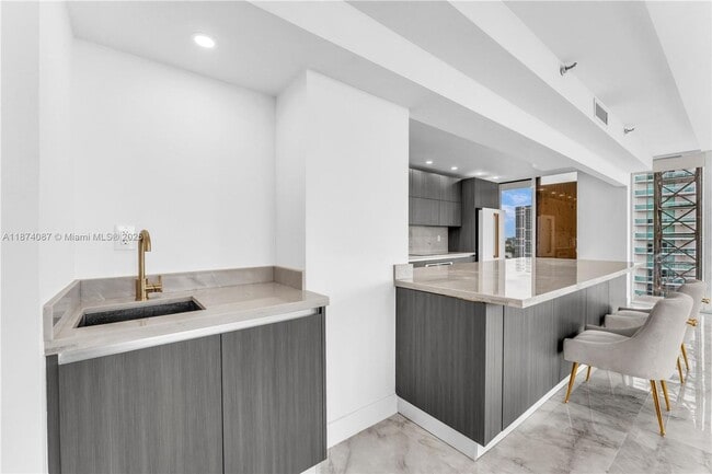 Building Photo - 19355 Turnberry Way Rental