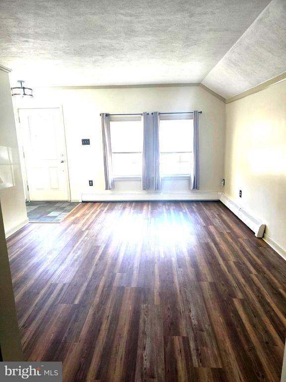 Photo - 1951 Conestoga Rd