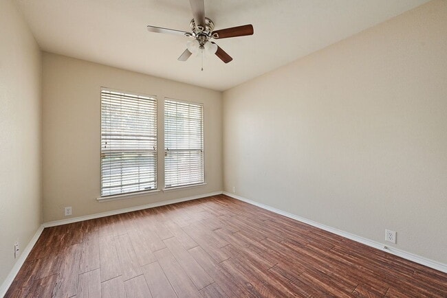 Photo - 8420 Silverbell Ln