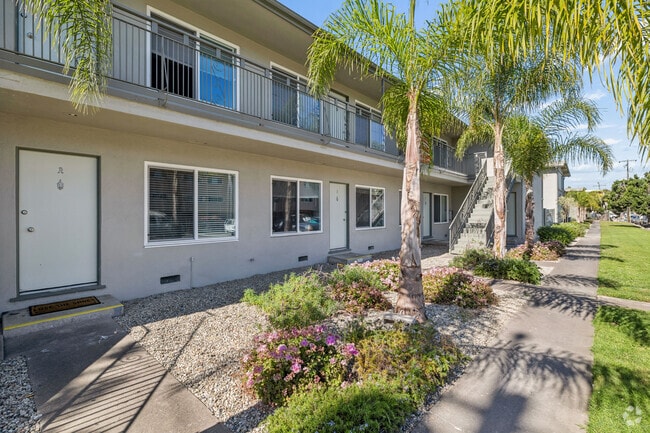 759 Embarcadero Del Mar