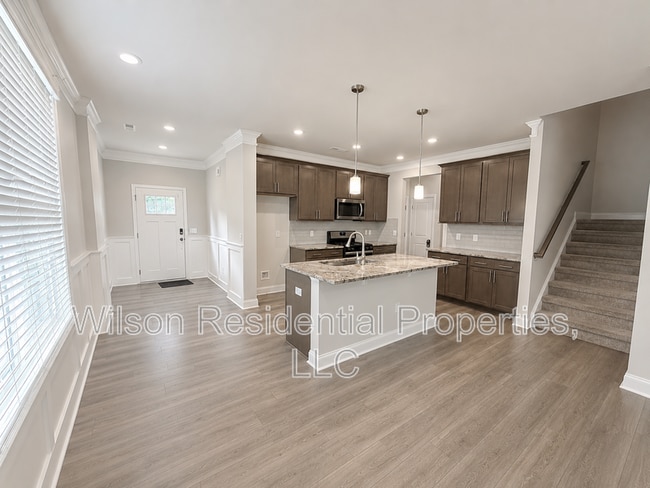 Photo - 216 Stamm Dr