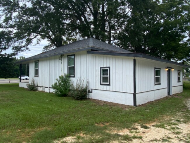 Photo - 103 Short St