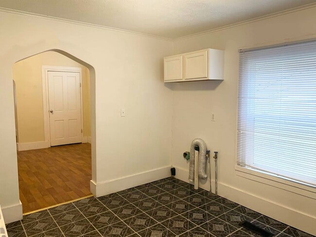 Photo - 921 N 10th St