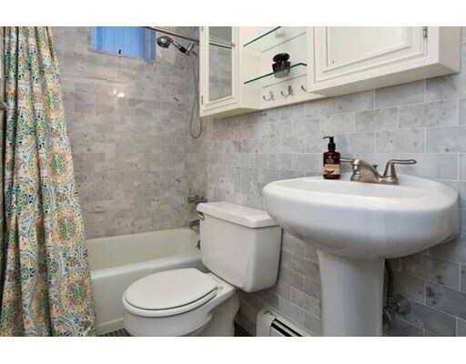 Photo - 17 Grove St Unit 2