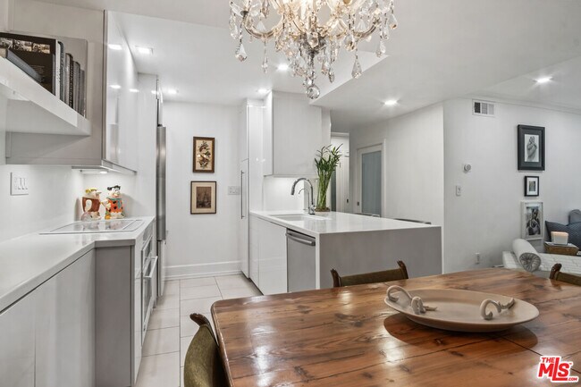 Photo - 1230 Horn Ave Unit 304