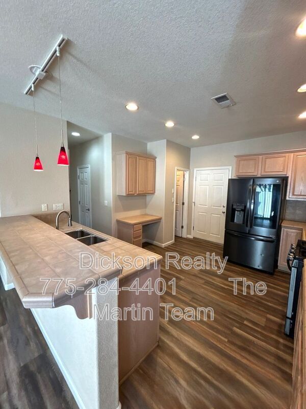 Photo - 1895 Stetson Dr