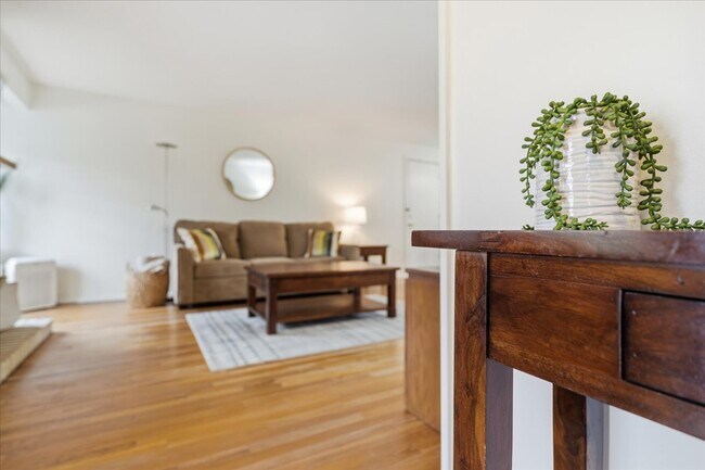 Photo - 5330 SW Mayfair Ct