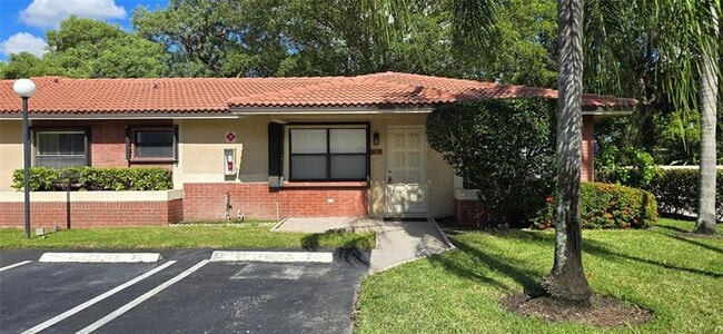 Building Photo - 9611 NW 4th St Rental