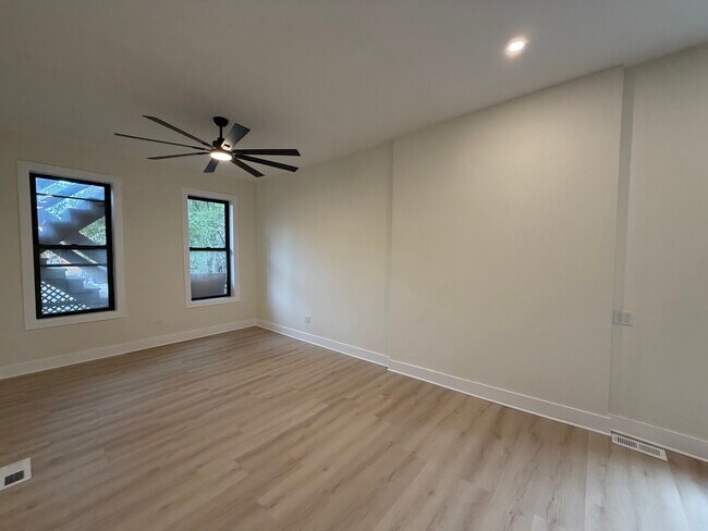 Photo - 1322 W Ohio St Unidad 1R