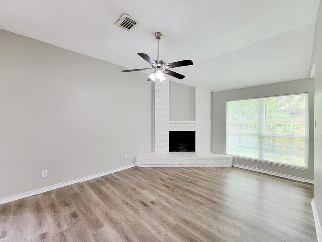 Photo - 15814 Murrelet Ct
