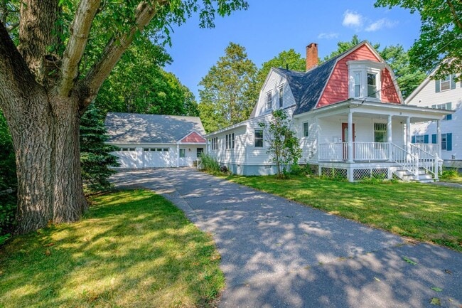 Building Photo - 22 Cedar St Unit Garage