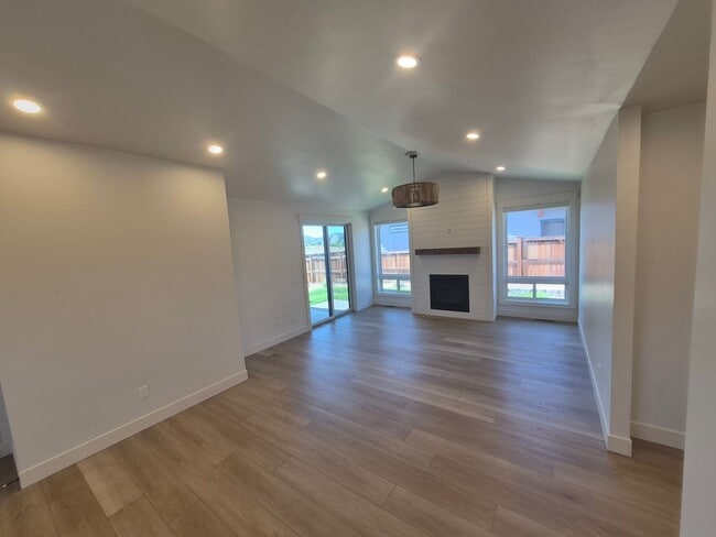 Photo - 3783 SW 47th St Unit 1