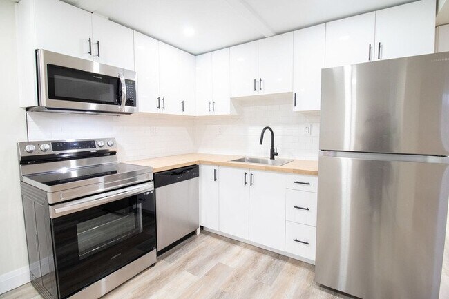 Photo - 1122 Jackson St