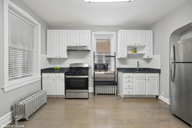 Photo - 3115 N Davlin Ct Unit 1
