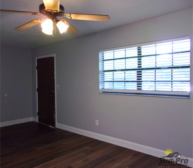 Photo - 323 Cavanah Dr