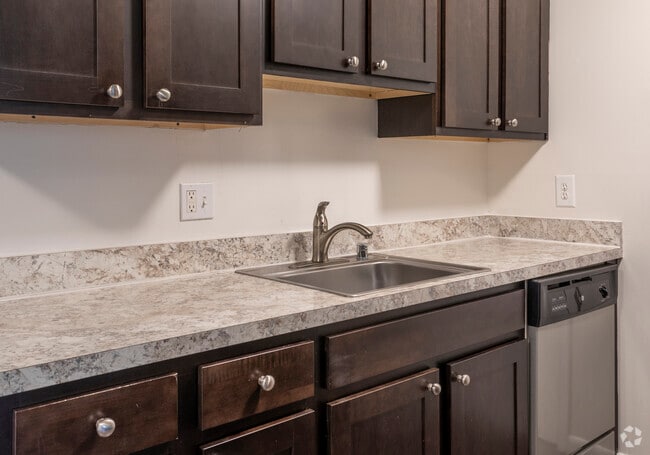 2BR , 1,5BA Townhome - 90 metros cuadrados - Catons Villas North Townhomes