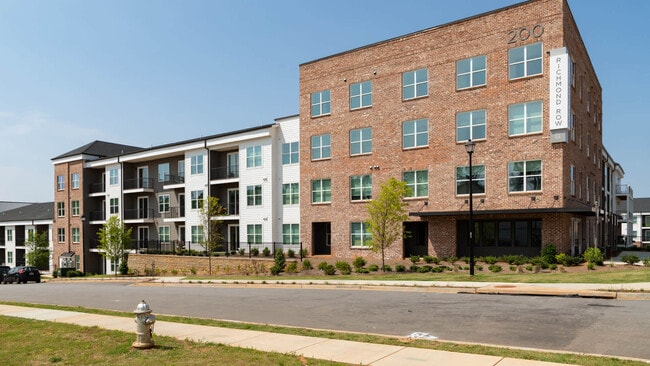 Exterior - Richmond Row Apartments