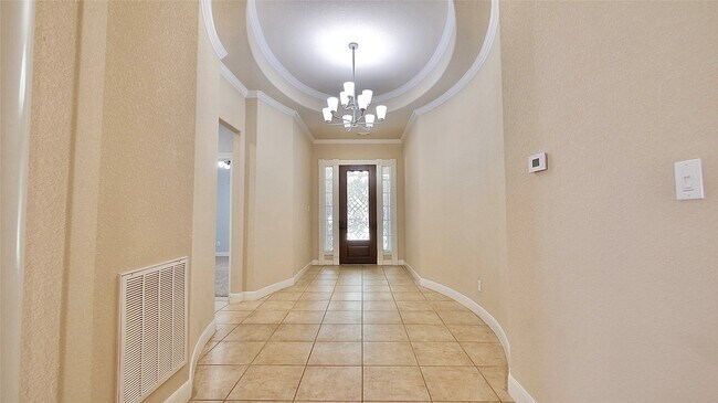 8303 Crescent Knolls Dr