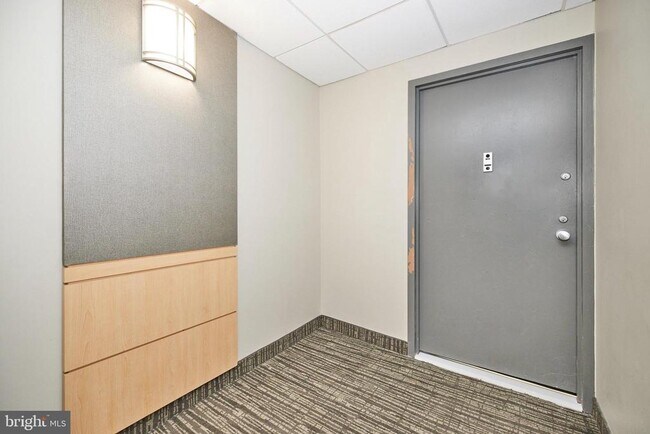 Photo - 4242 East-West Hwy Unidad 308