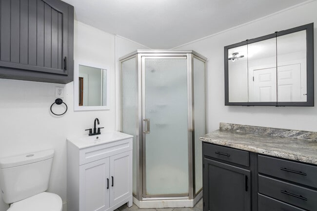 Photo - 128 E 10th Ave