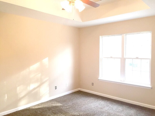 Building Photo - 4742 W Creek Mill Ct Rental
