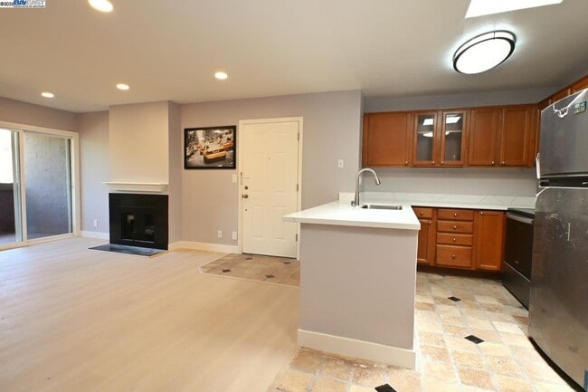 Photo - 420 Dempsey Rd Unit 220