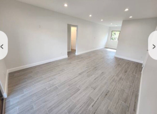 Photo - 10845 White St Unit 5