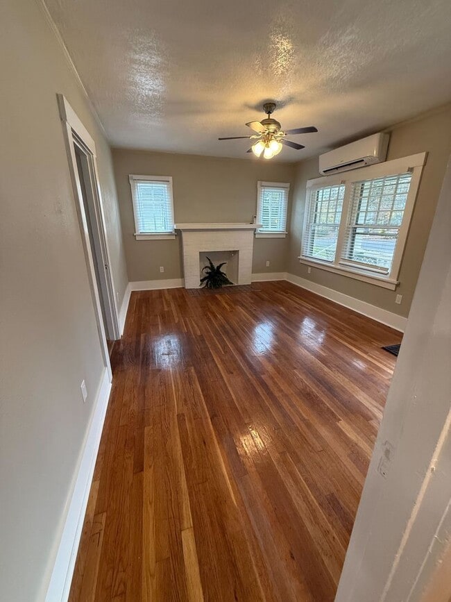 Photo - Updated 2Bd/1Ba in Desirable Camas Area!