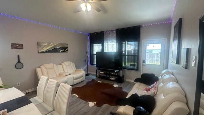 Photo - 1613 Ocaso Dr