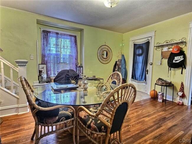 Photo - 213 Foster Ave