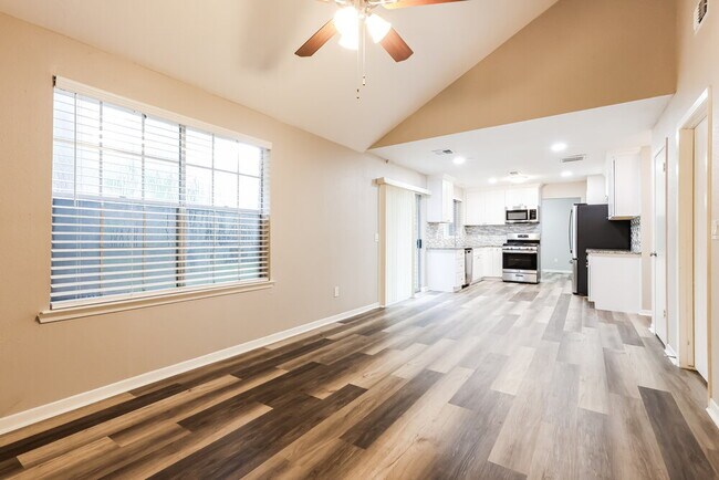 3 Rockridge Ct