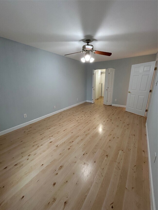 Photo - 5550 N Braeswood Blvd Unit 37