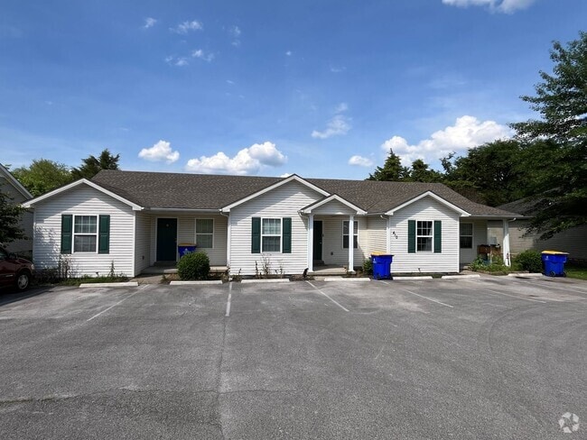 Building Photo - Lower Stone Apartments Unit 410A