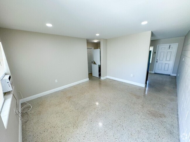 Building Photo - 2506 Ave F Rental