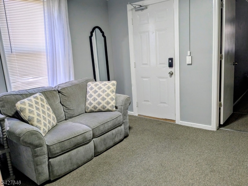 Photo - 268 Chambers St