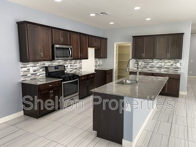 Photo - 2350 N Delaney Dr House