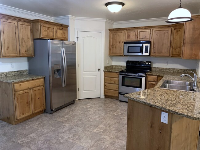 Kitchen - 684 S 2150 W Condo Unit 204