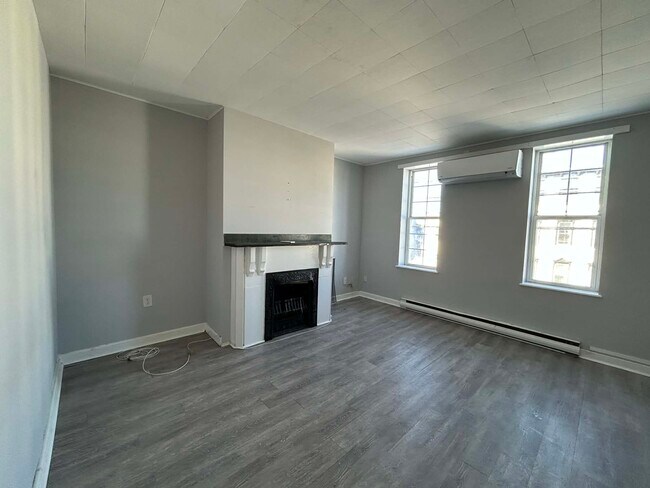 Photo - 140 Adelaide St Unit 3