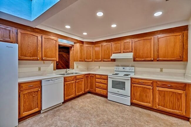 Photo - 1635 NW 7th Pl