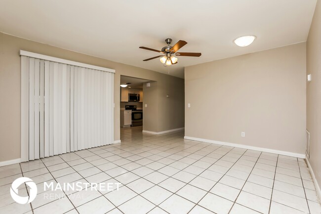 Photo - 107 Margo Ln