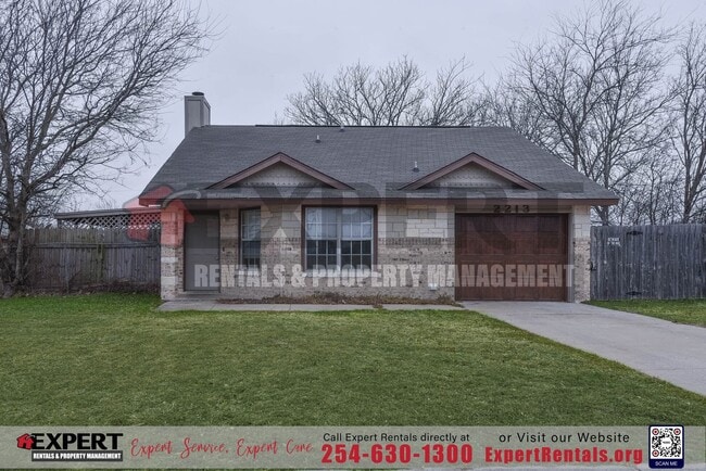 Building Photo - Charming Corner Lot Retreat: 3-Bedroom Hav... Rental