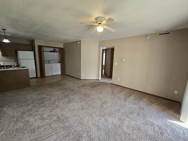 Photo - 619 Johnson St