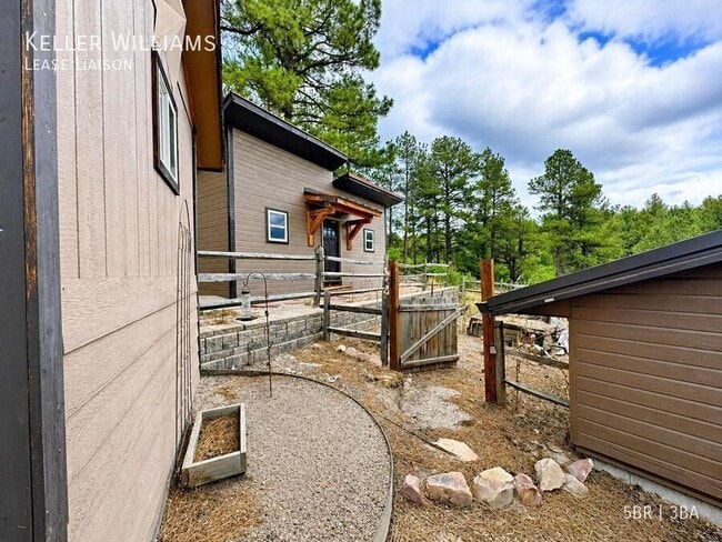 Photo - 9170 Frank Rd