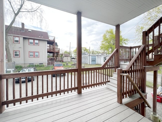 Photo - 1040 Hyde Park Ave Unit 1