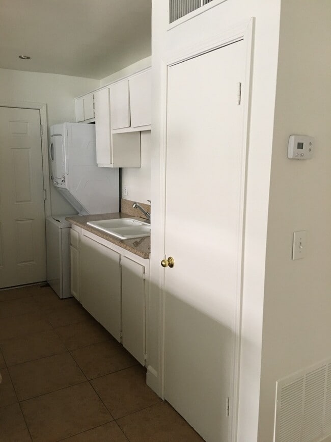 Photo - 1330 Lorilyn Ave