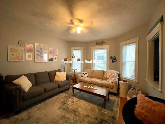 Photo - 92 Pearson Rd