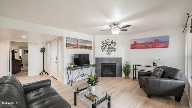 Photo - 8787 E Mountain View Rd Unit 1034