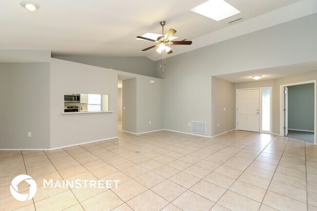 Photo - 5749 Colonial Oaks Blvd