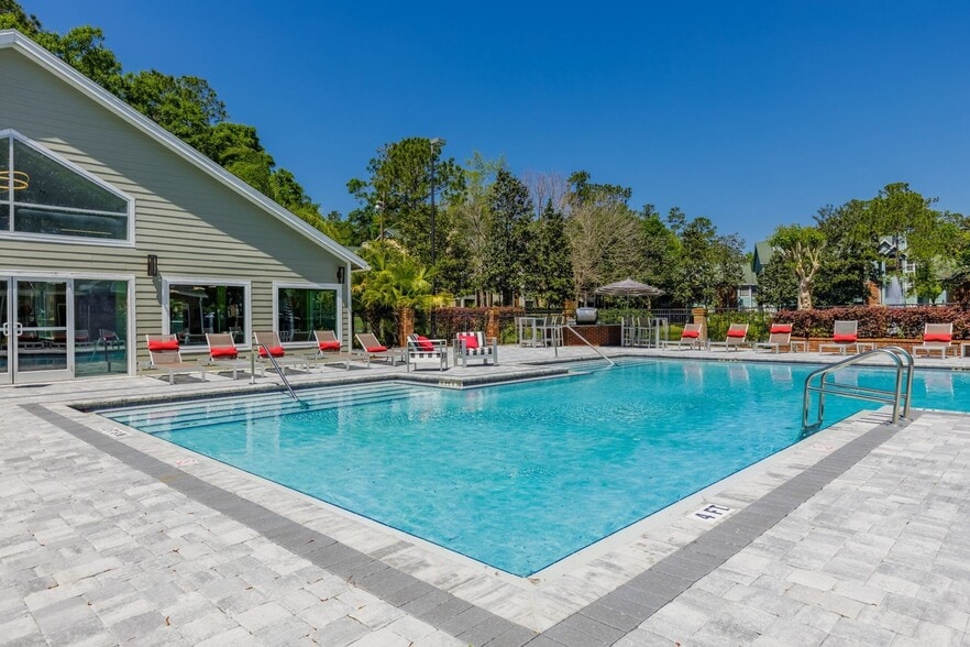 Sparkling Pool