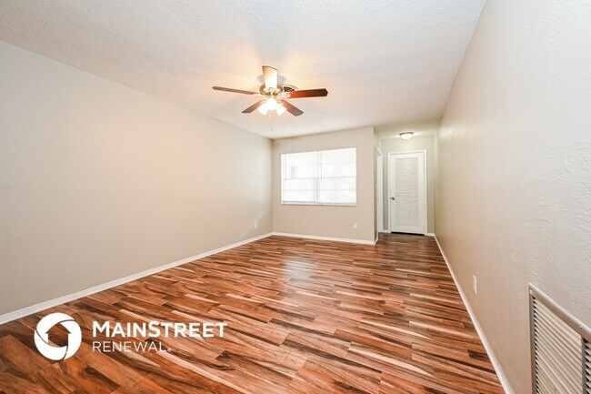 Photo - 1320 49th Street N